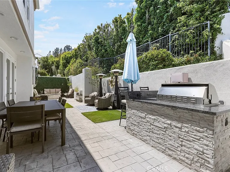 11805 Henley Ln — Photo 24