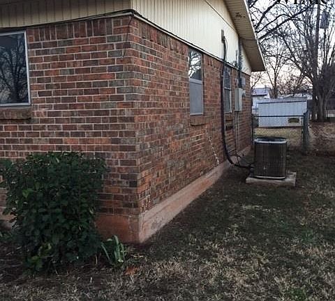 2nd image of 408 W Valley Dr
