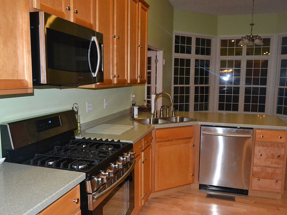 1st image of 145 Ronald Reagan Dr