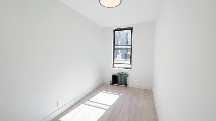 Rented by Brighton Management | media 13