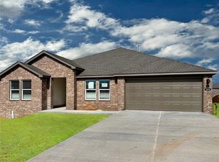 1092 Vista Ave, Prairie Grove, AR 72753