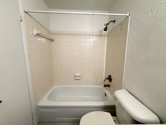 21204 Sandalwood Dr #21204 — Photo 29