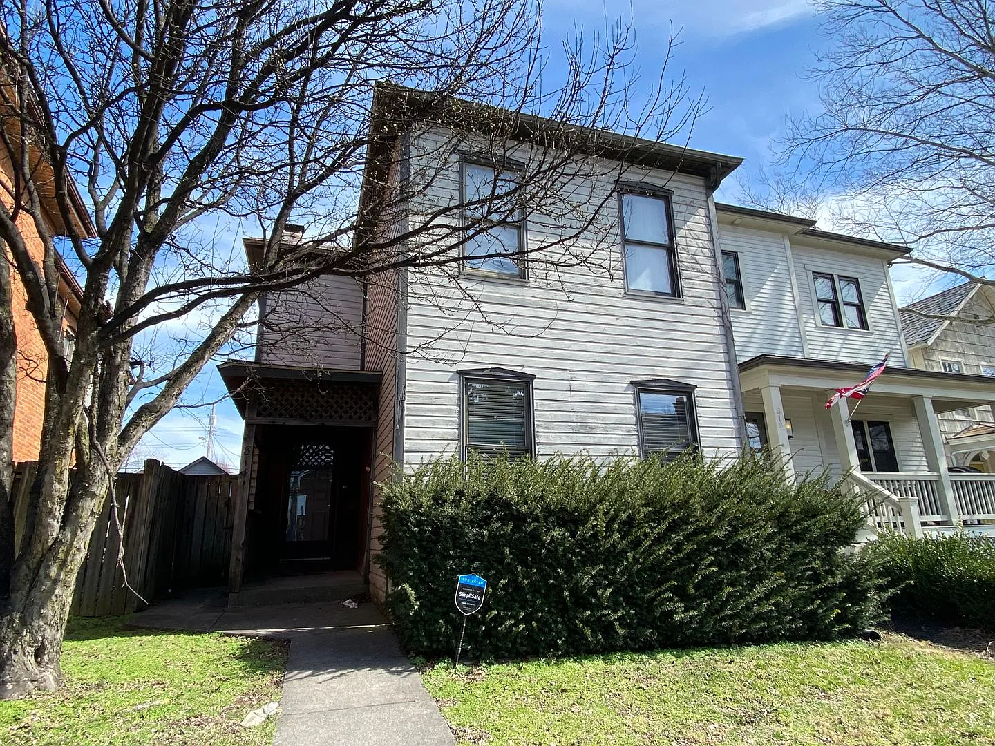 Summit St 814-816 MLR — Photo 1
