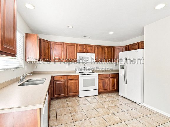 5th image of 5177 Pelican St