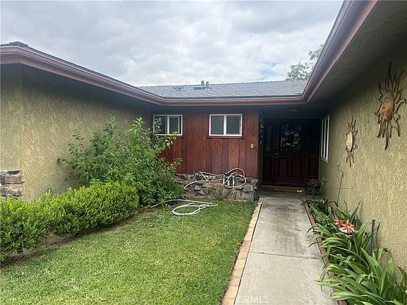 3rd image of 17637 Pinedale Ave