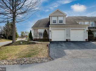 501 Oak Hill Ln, Reading, PA 19610