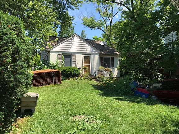 5th image of 16 E Charlotte Ave