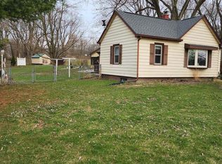 3932 S County Road D, Janesville, WI 53548