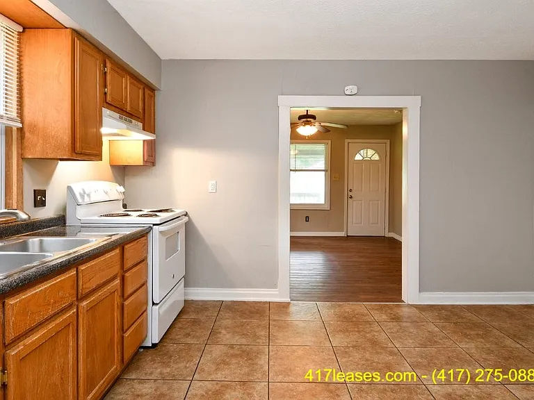 2944 W Page St — Photo 10