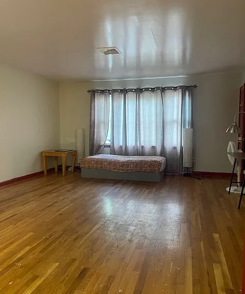 31 Romaine Ave #2 — Photo 3