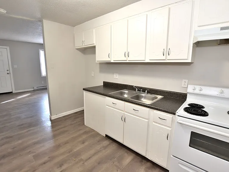 1607 Charter Dr — Photo 5