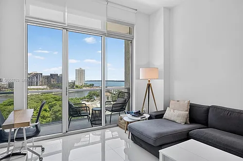 500 Brickell Ave #1100 Photo 1