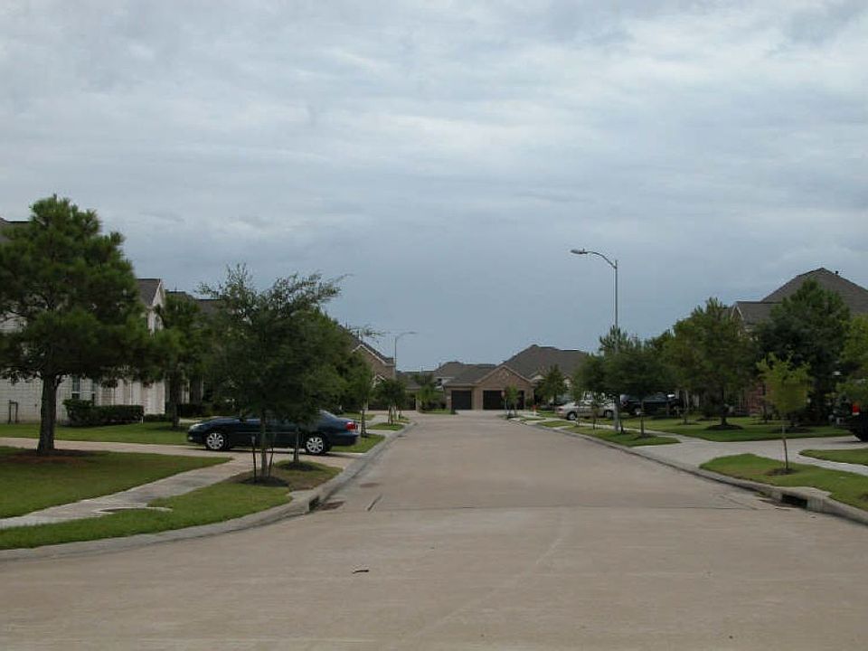 2nd image of 25410 Woodvine Ridge Dr