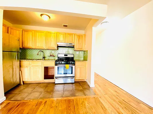 Rented by Blue Egg Realty Corp | media 20