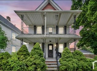 4105 E 64th St, Cleveland, OH 44105