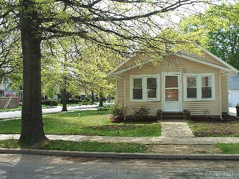 2nd image of 636 Stowe Avenue