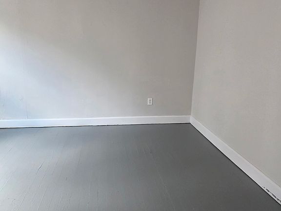 3rd image of 819 Virginia Ave Floor 2