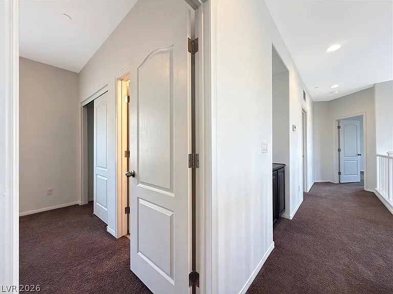 1074 Valley Light Ave — Photo 27