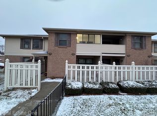 19585 Northridge Dr, Northville, MI 48167