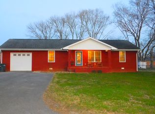 115 Longview Ave, Fayetteville, TN 37334
