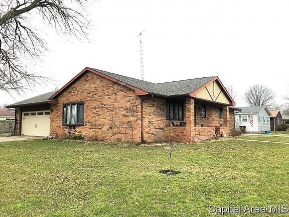 4th image of 1201 Pine Ln