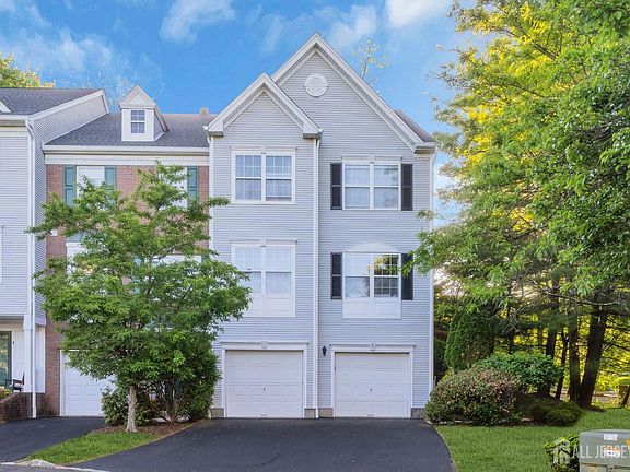2nd image of 6 Clark Ct