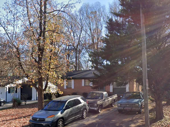 2321 Longleaf Dr, Charlotte, NC 28210