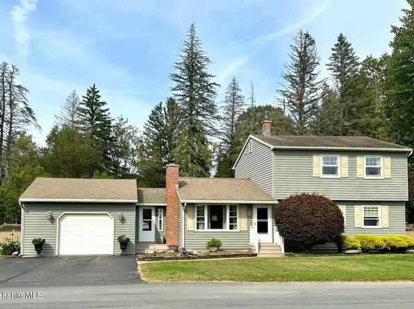 7 Brattle St, Pittsfield, MA 01201