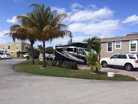 3rd image of 311 Nettles Blvd