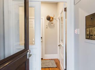 329 E New St APT 2, Lancaster, PA