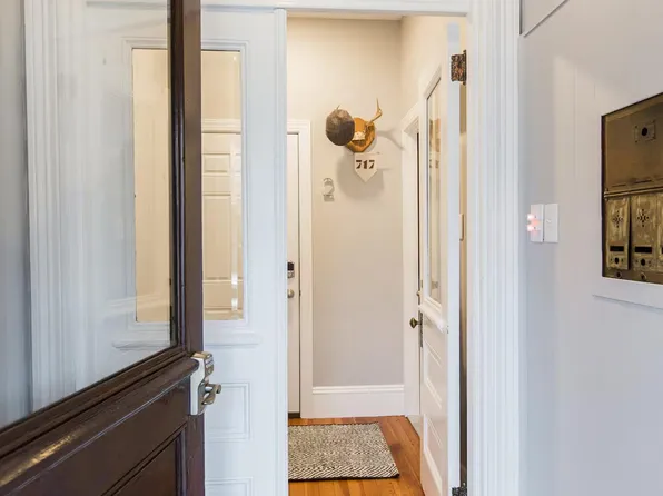 329 E New St APT 2, Lancaster, PA 17602