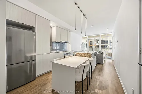 1 Bloor St E #3308 Photo 1
