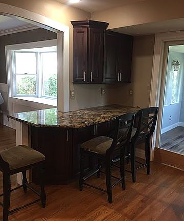 5th image of 720 Regent Dr