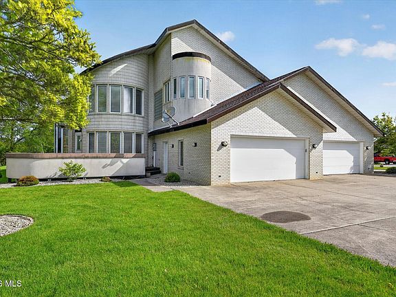 5th image of 322 Dublin Ln