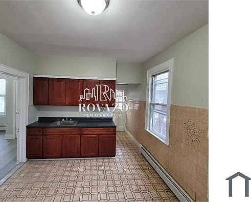 1st image of 194 S 12th St #2