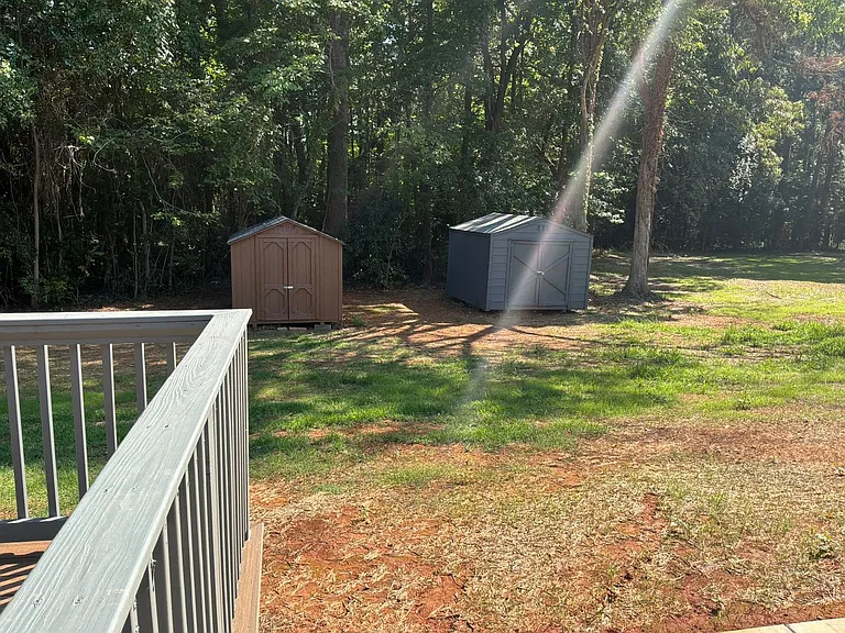 1500 S New Hope Rd — Photo 2