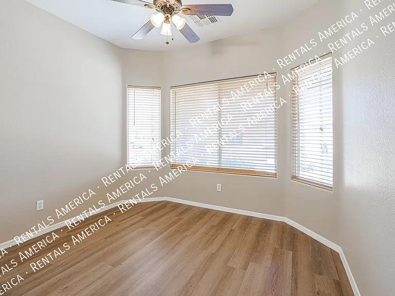 11925 W Jefferson St — Photo 14