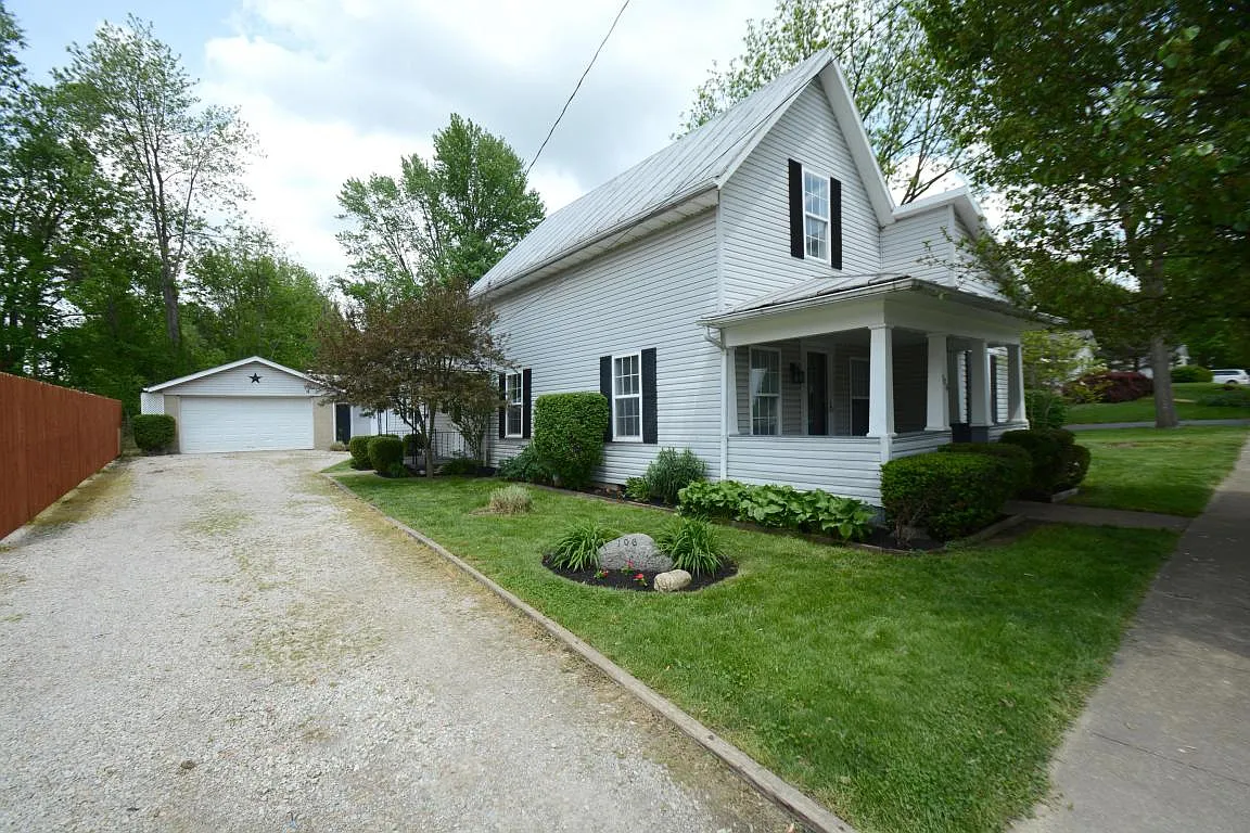 106 Harrison St photo 1