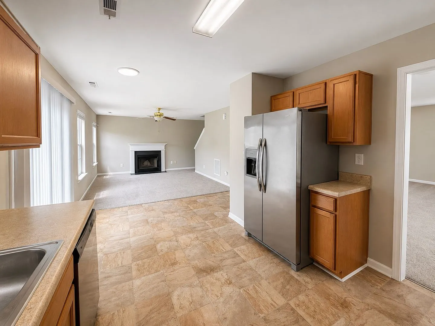 1111 Delander Ln — Photo 4