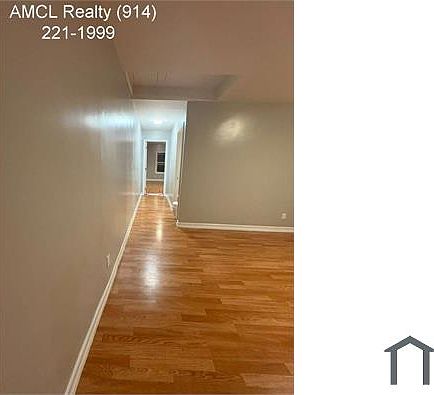4th image of 107 N High St APT 3