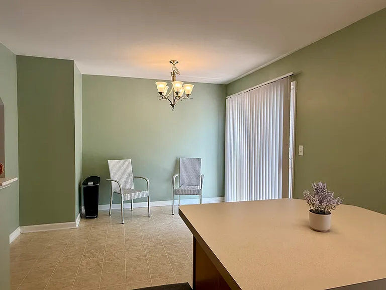 28 Abby Rd — Photo 5