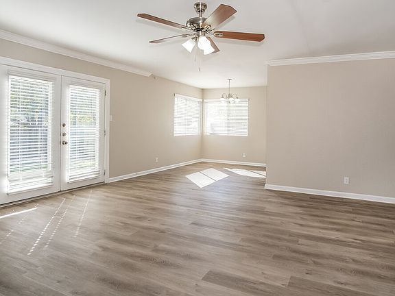 5th image of 1203 Green Downs Dr