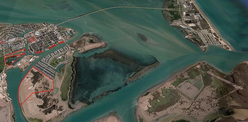 2nd image of 402 W South Shore Dr