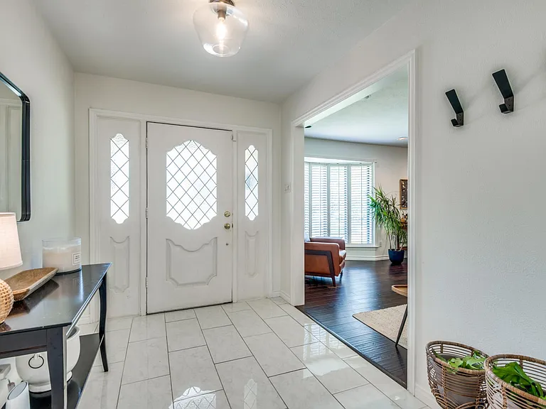 3709 Peter Pan Dr — Photo 6