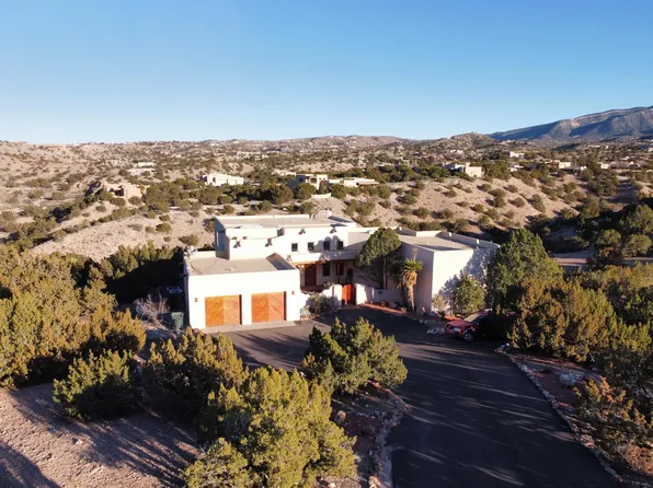 74 Tierra Madre Rd, Placitas, NM 87043