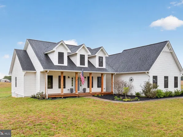 19178 Seals Rd, Bowling Green, VA 22427