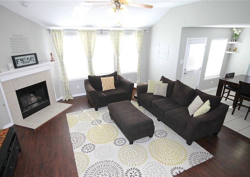 1st image of 10205 Olivia Dr