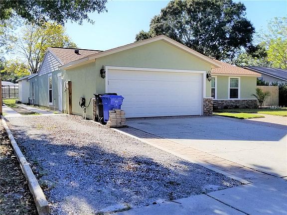 5th image of 5317 Black Pine Dr