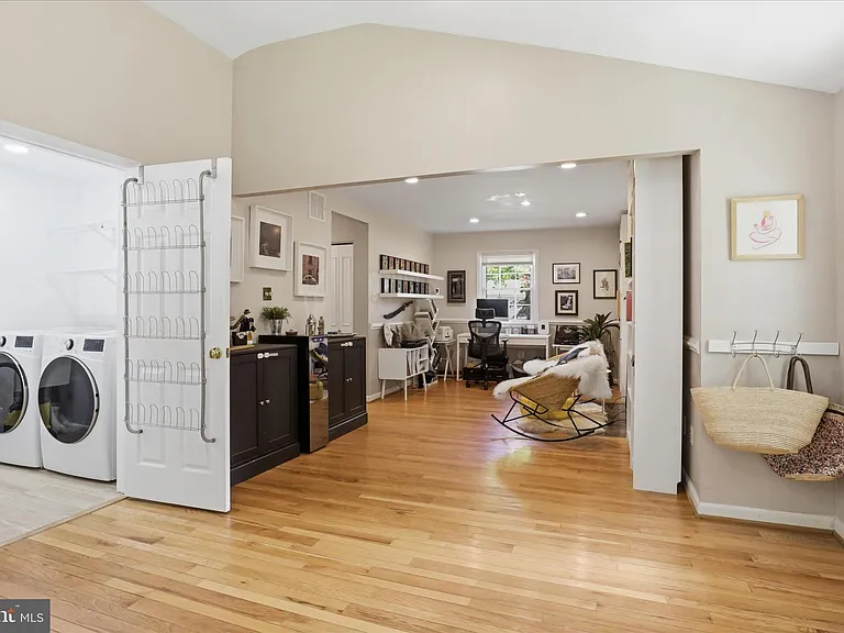 2432 Rockbridge St — Photo 30