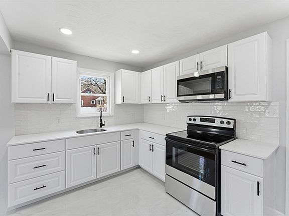 5th image of 21 Wrona St